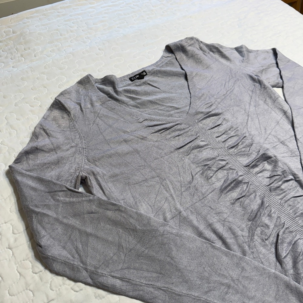 Express Women Medium Sweater Gray Ruched V-Neck Knit Top OFFICE BASIC BUSINESS